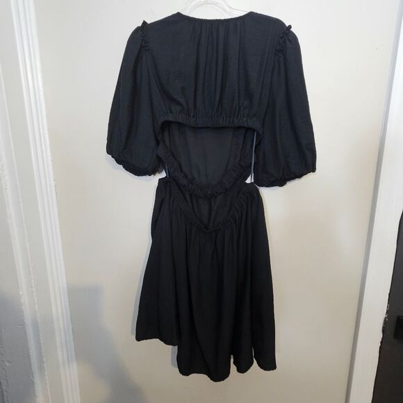 Moon River Black Back Cut Out Bubble Short Sleeve Fit & Flare Mini Dress… - Picture 8 of 13
